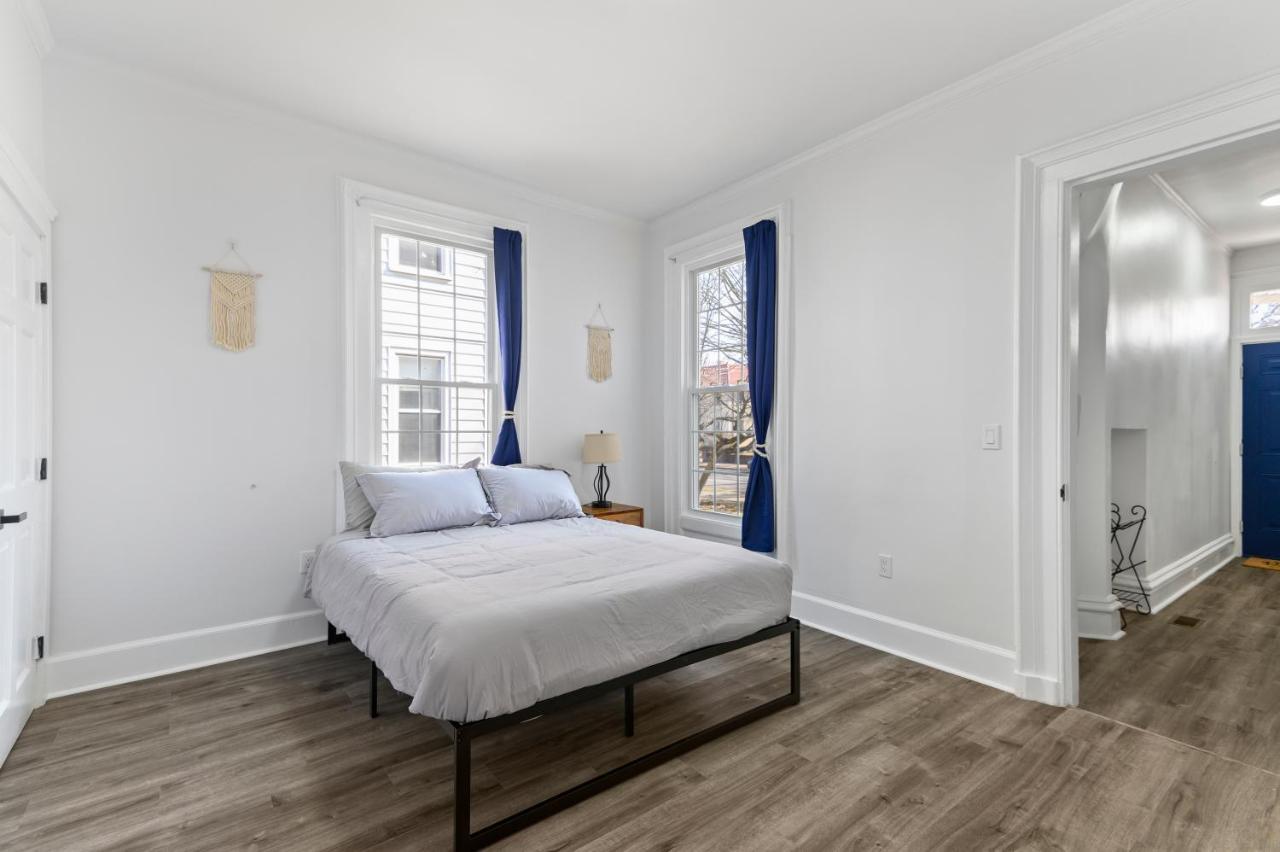 Casa Soleada In East Rock Near Dt And Yale Som With Free Parking And King Bed Apartment New Haven Exterior foto