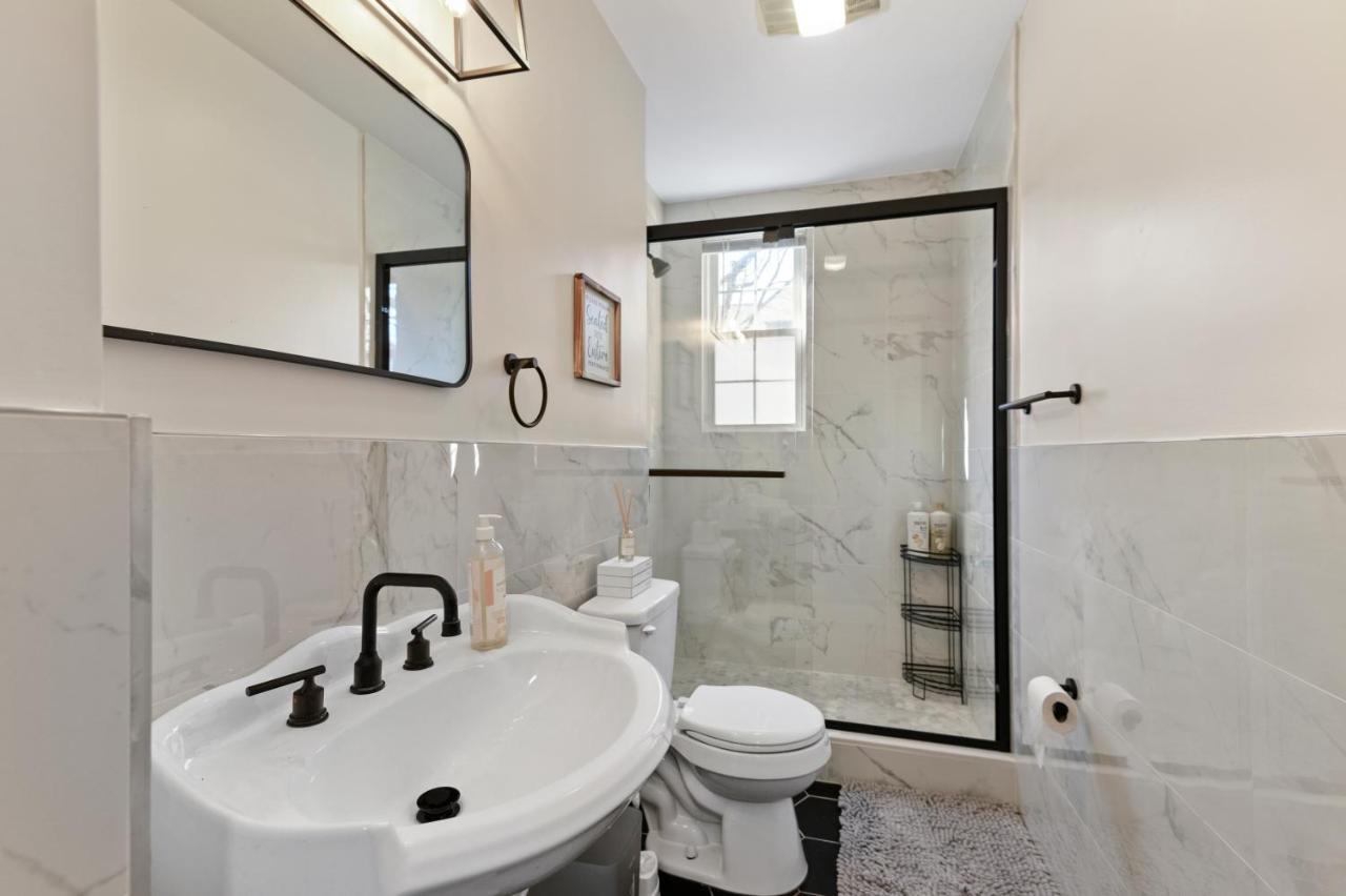 Casa Soleada In East Rock Near Dt And Yale Som With Free Parking And King Bed Apartment New Haven Exterior foto