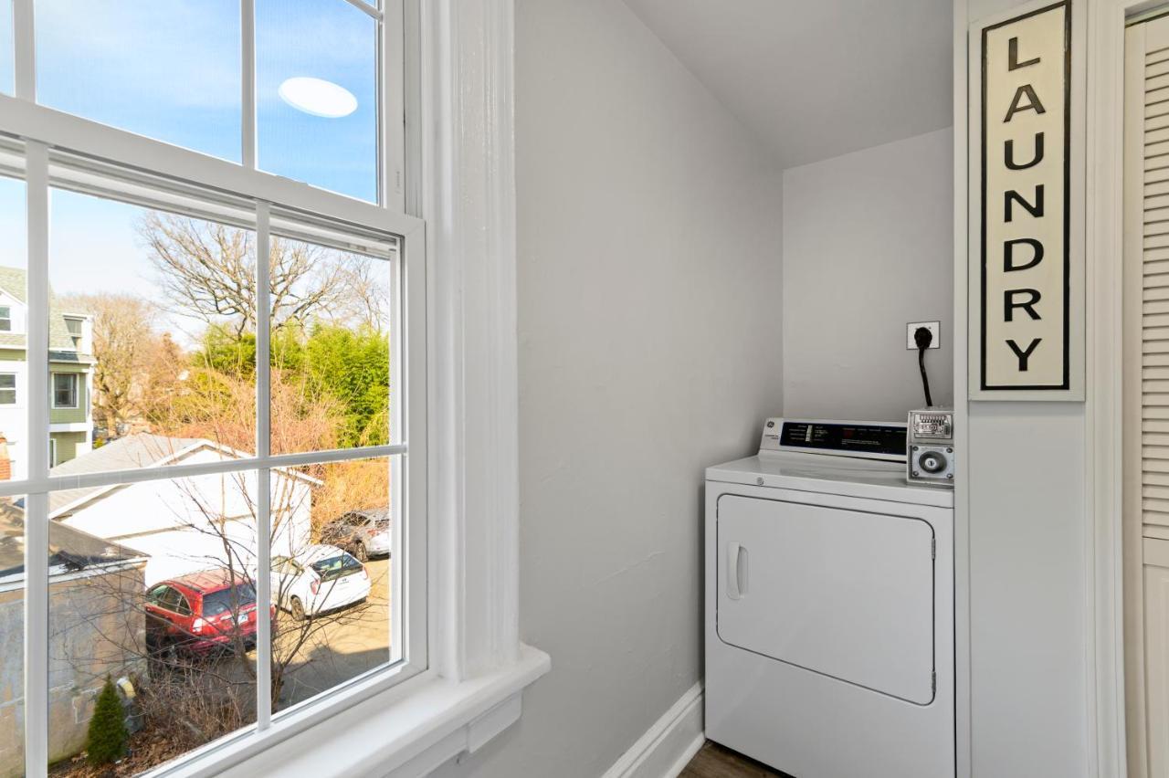 Casa Soleada In East Rock Near Dt And Yale Som With Free Parking And King Bed Apartment New Haven Exterior foto
